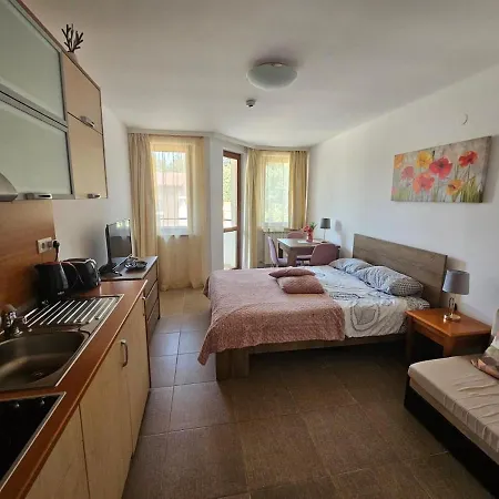 Cozy 125 In Park Апартамент