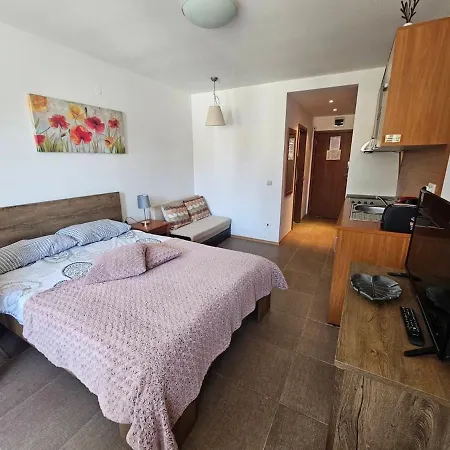 Cozy 125 In Park Апартамент *